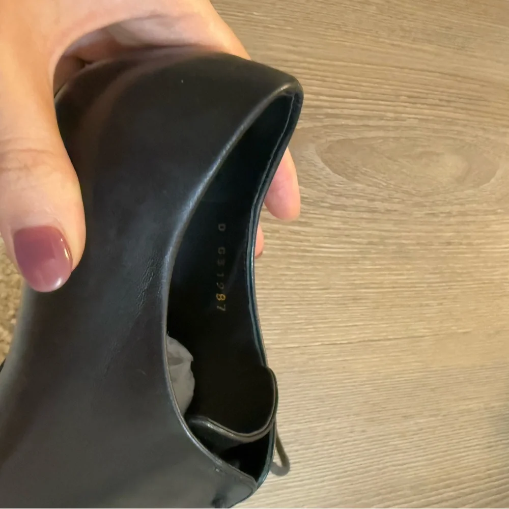 New Chanel heeled black leather boots - Picture 7 of 7